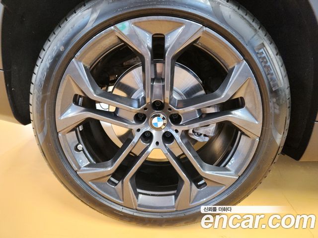 BMW X5 G05 xDrive 40i xLine - фото 3