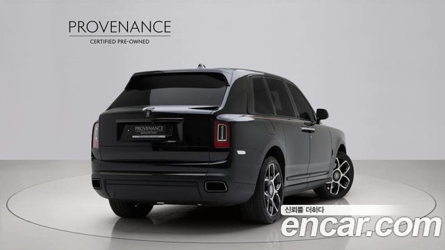 Rolls-Royce Cullinan 6.7 V12 Black Badge - фото 1