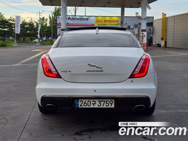 Jaguar XJ 3.0D Premium Luxury LWB X351 - фото 3