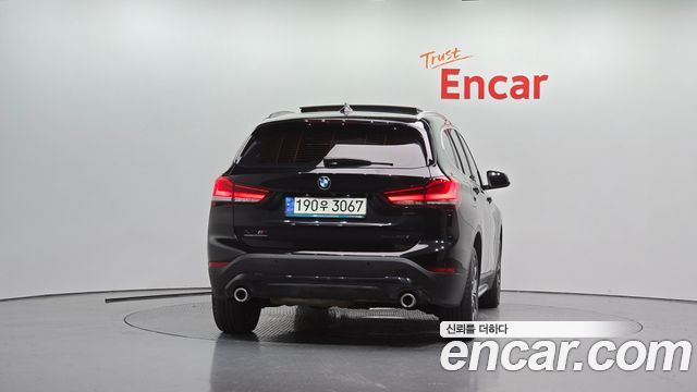 BMW X1 F48 xDrive 18d xLine - фото 3