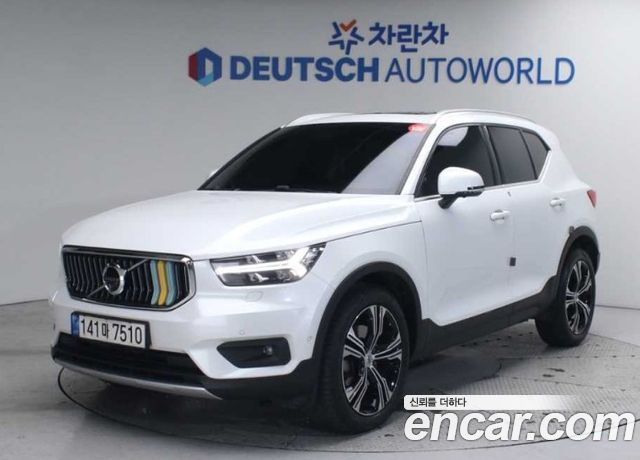 Volvo XC40 B4 Inscription - фото 0