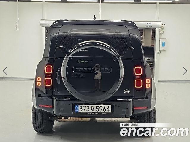 Land Rover Defender L663 110 D300 HSE - фото 2