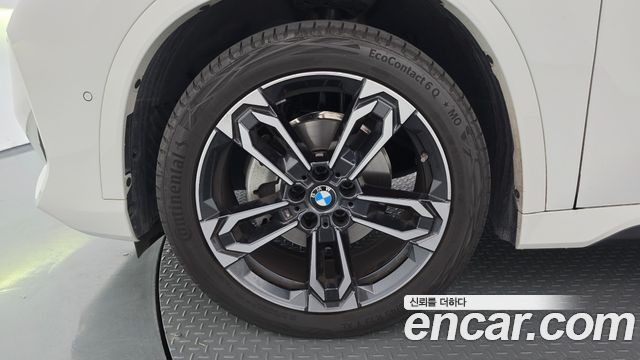 BMW X1 U11 xDrive 20i M Sport - фото 4