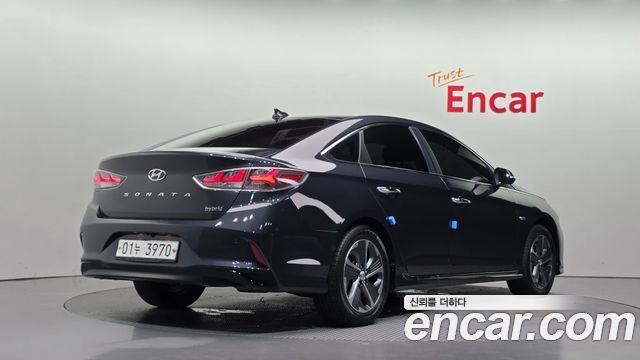 Hyundai Sonata гибрид Premium - фото 1