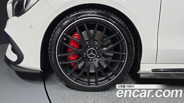 Mercedes-Benz CLA-Class C117 CLA45 AMG 4MATIC - фото 4
