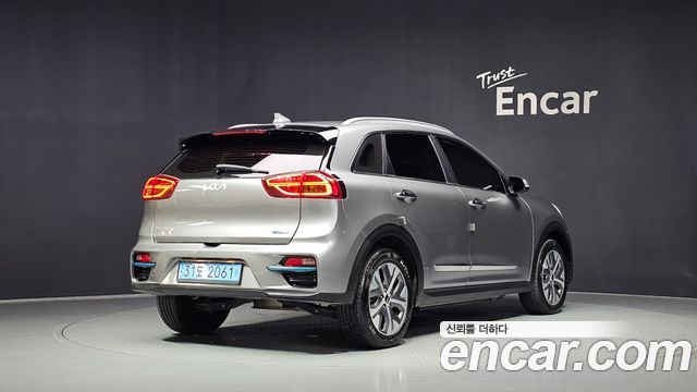Kia Niro EV Prestige - фото 1