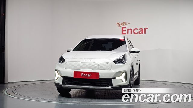 Kia Niro Plus Air - фото 2