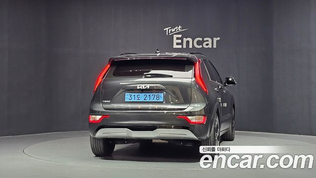 Kia Niro All New EV Air - фото 3
