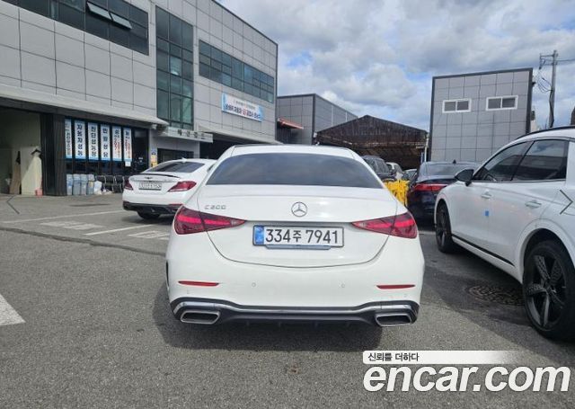 Mercedes-Benz C-Class W206 C200 AMG Line - фото 2