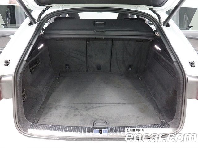 Audi Q8 50 TDI Quattro Premium - фото 4