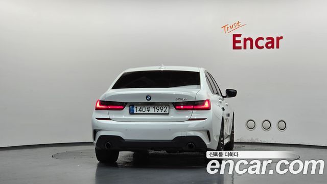 BMW 3 Series G20 330i M Sport - фото 3