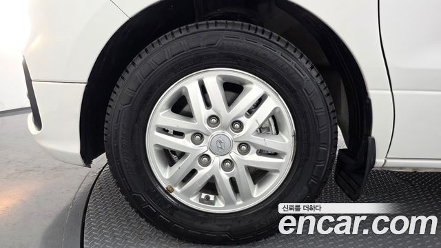 Hyundai Starex New Van 3-Seater Smart - фото 3