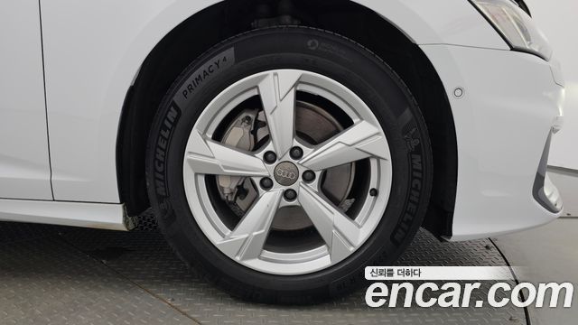 Audi A6 C8 45 TFSI Quattro - фото 4