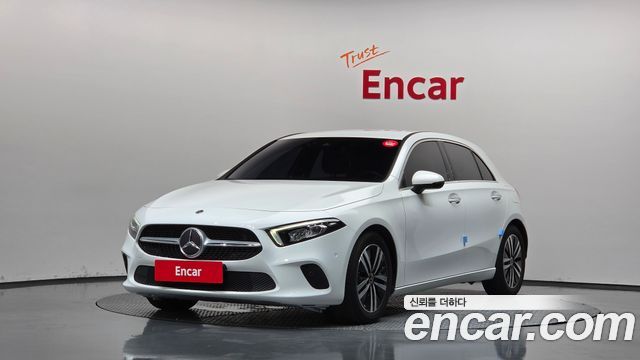 Mercedes-Benz A-Class W177 A220 Hatchback - фото 0