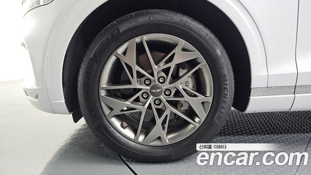 Genesis GV70 2.5T Gasoline 2WD - фото 3