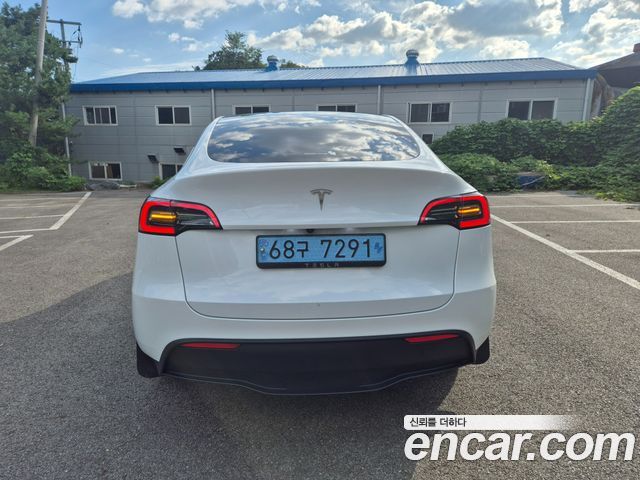Tesla Model Y RWD - фото 3
