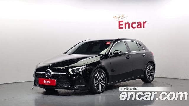 Mercedes-Benz A-Class W177 A220 Hatchback - фото 0