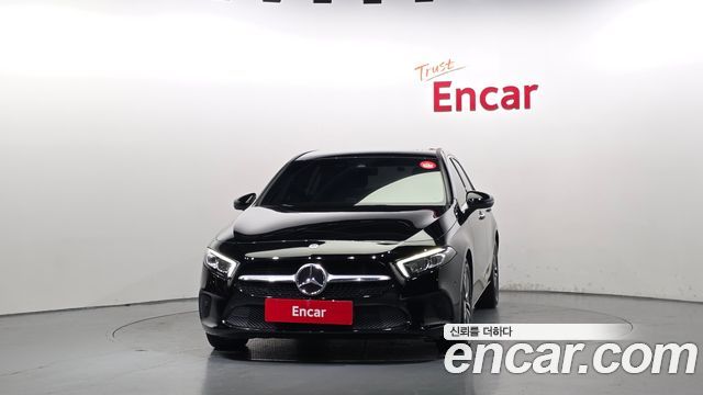 Mercedes-Benz A-Class W177 A220 Hatchback - фото 2