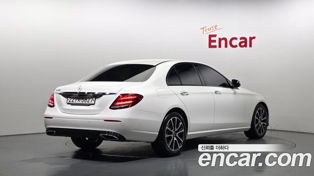 Mercedes-Benz E-Class W213 E250 Avantgarde - фото 1