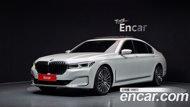 BMW 7 Series G11 745Le iPerformance Design Pure Excellence - фото 0