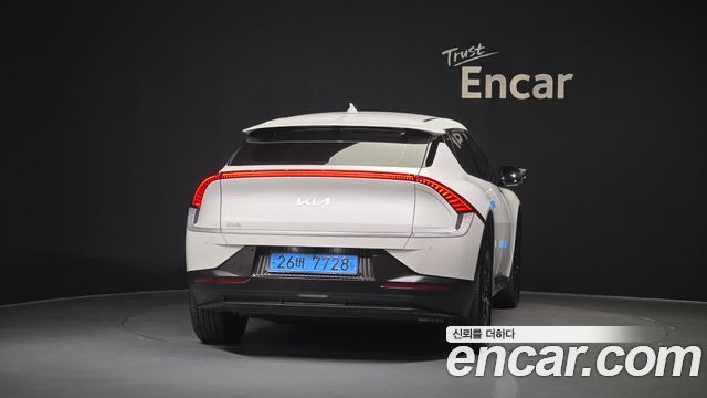 Kia EV6 Long Range Light - фото 3