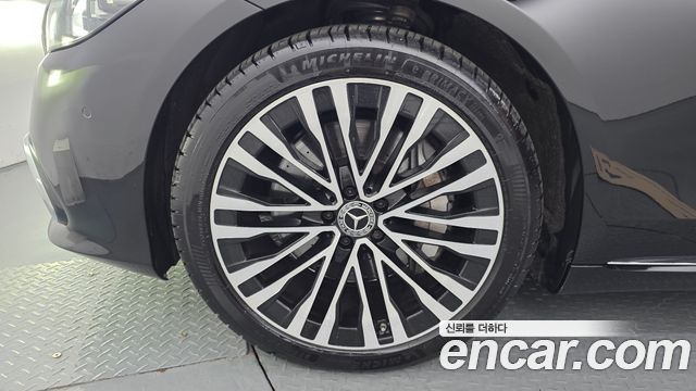 Mercedes-Benz S-Class W223 S580L 4MATIC - фото 4