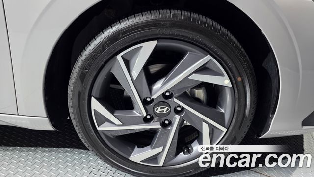 Hyundai Avante New CN7, гибрид Inspiration - фото 4
