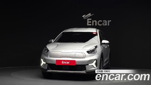 Kia Niro Plus Air - фото 2