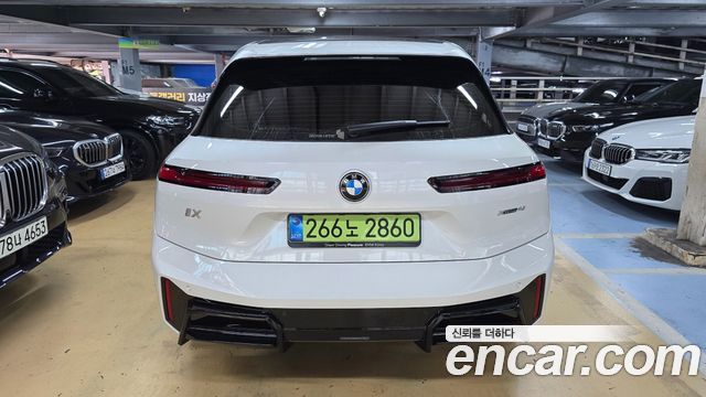 BMW iX xDrive45 M Sport - фото 3