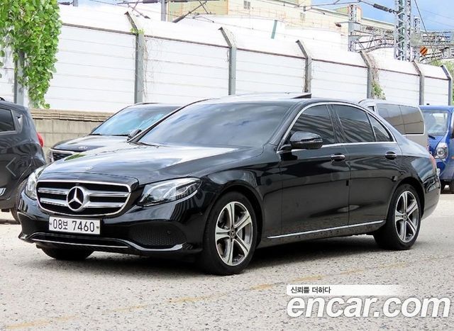 Mercedes-Benz E-Class W213 E300 4MATIC Avnatgarde - фото 0
