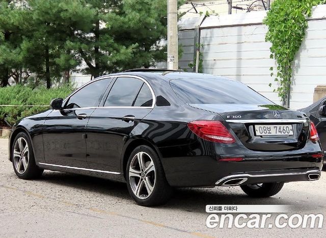 Mercedes-Benz E-Class W213 E300 4MATIC Avnatgarde - фото 2
