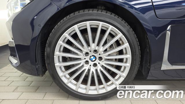 BMW 7 Series G11 745e iPerformance Design Pure Excellence - фото 4