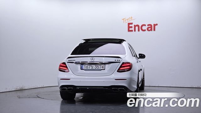 Mercedes-Benz E-Class W213 E63 AMG 4MATIC+ - фото 3
