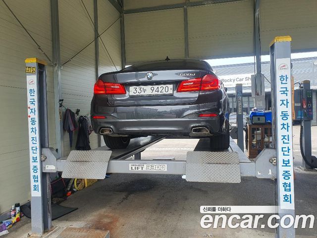 BMW 5 Series G30 520d M Sport Package Plus - фото 1