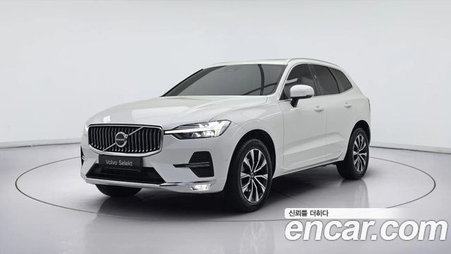 Volvo XC60 2-го поколения B5 Ultimate Bright - фото 1