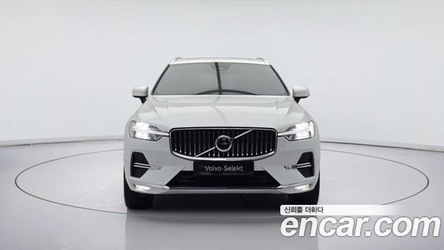 Volvo XC60 2-го поколения B5 Ultimate Bright - фото 2