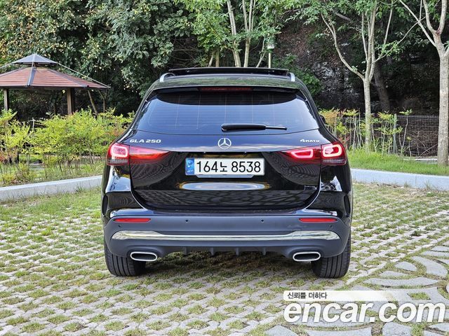 Mercedes-Benz GLA-Class H247 GLA250 4MATIC - фото 4