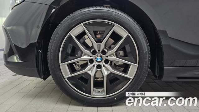 BMW 5 Series G60 520i - фото 3