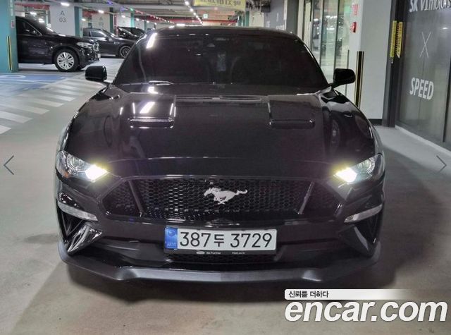 Ford Mustang GT Coupe - фото 1
