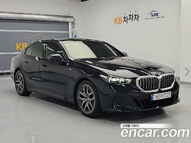 BMW 5 Series G60 520i M Sport - фото 3