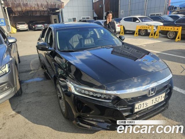 Honda Accord 10-го поколения 1.5 Turbo - фото 1