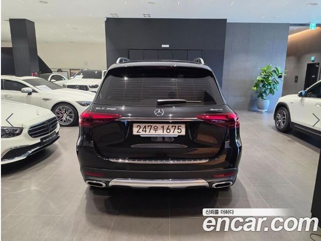 Mercedes-Benz GLE-Class W167 GLE350 4MATIC - фото 1
