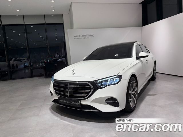 Mercedes-Benz E-Class W214 E220d 4MATIC Exclusive - фото 0