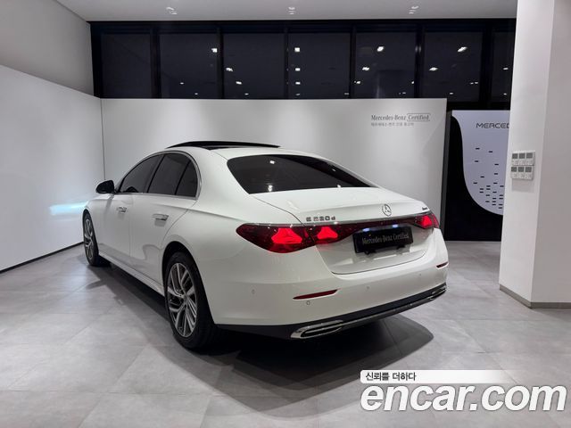 Mercedes-Benz E-Class W214 E220d 4MATIC Exclusive - фото 2