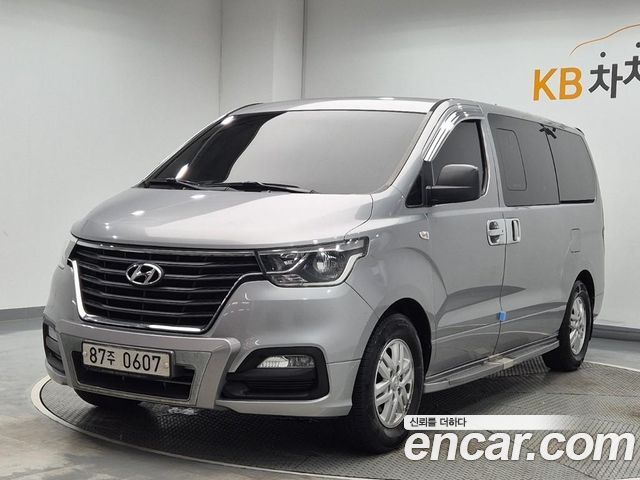 Hyundai Starex New Van 5-Seater Modern - фото 0