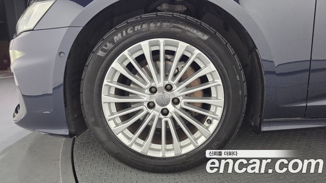 Audi A6 C8 40 TDI Premium - фото 4