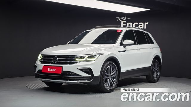 Volkswagen Tiguan 2-го поколения 2.0 TDI Prestige - фото 0
