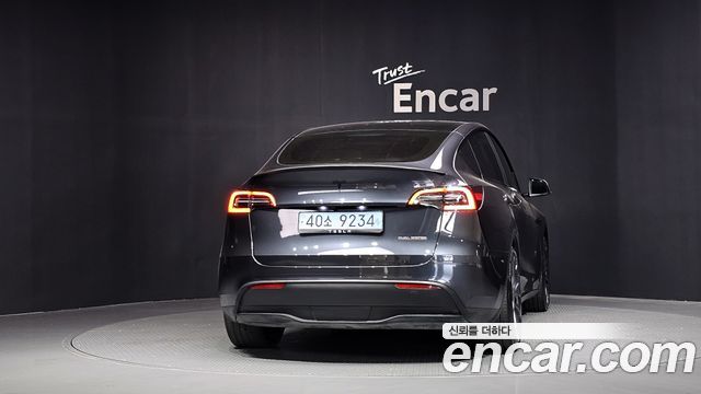 Tesla Model Y Performance AWD - фото 3