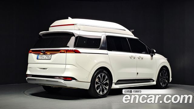 Kia Carnival 4-го поколения Gasoline 9-Seater Hi-Limousine Signature - фото 1