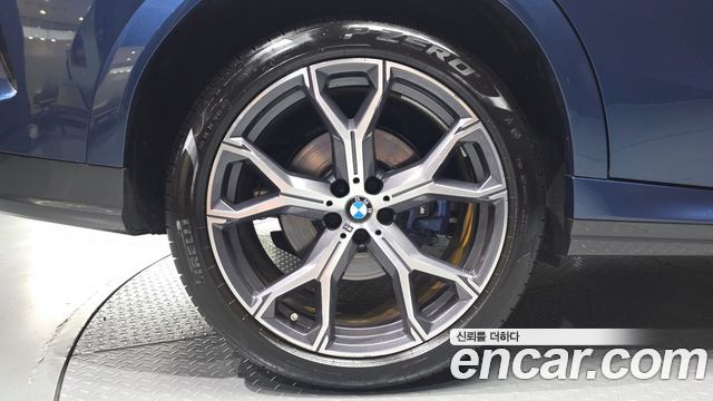 BMW X6 G06 xDrive40i M Sport - фото 4